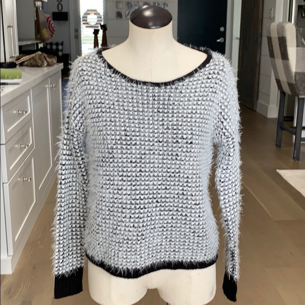 Stylish White and black beautiful fuzzy sweater.